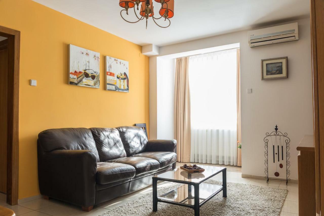 Maxxy Apartments Bukarest Exterior foto